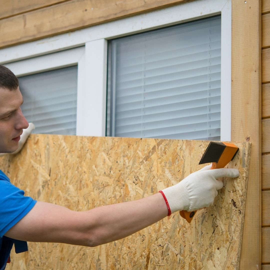 Man boarding up in Barking & Dagenham